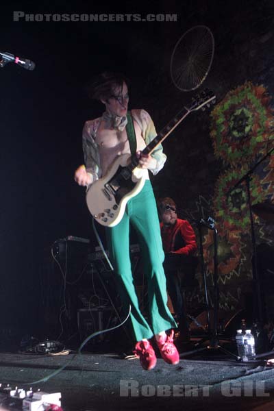 OF MONTREAL - 2015-04-27 - PARIS - Cafe de la Danse - 